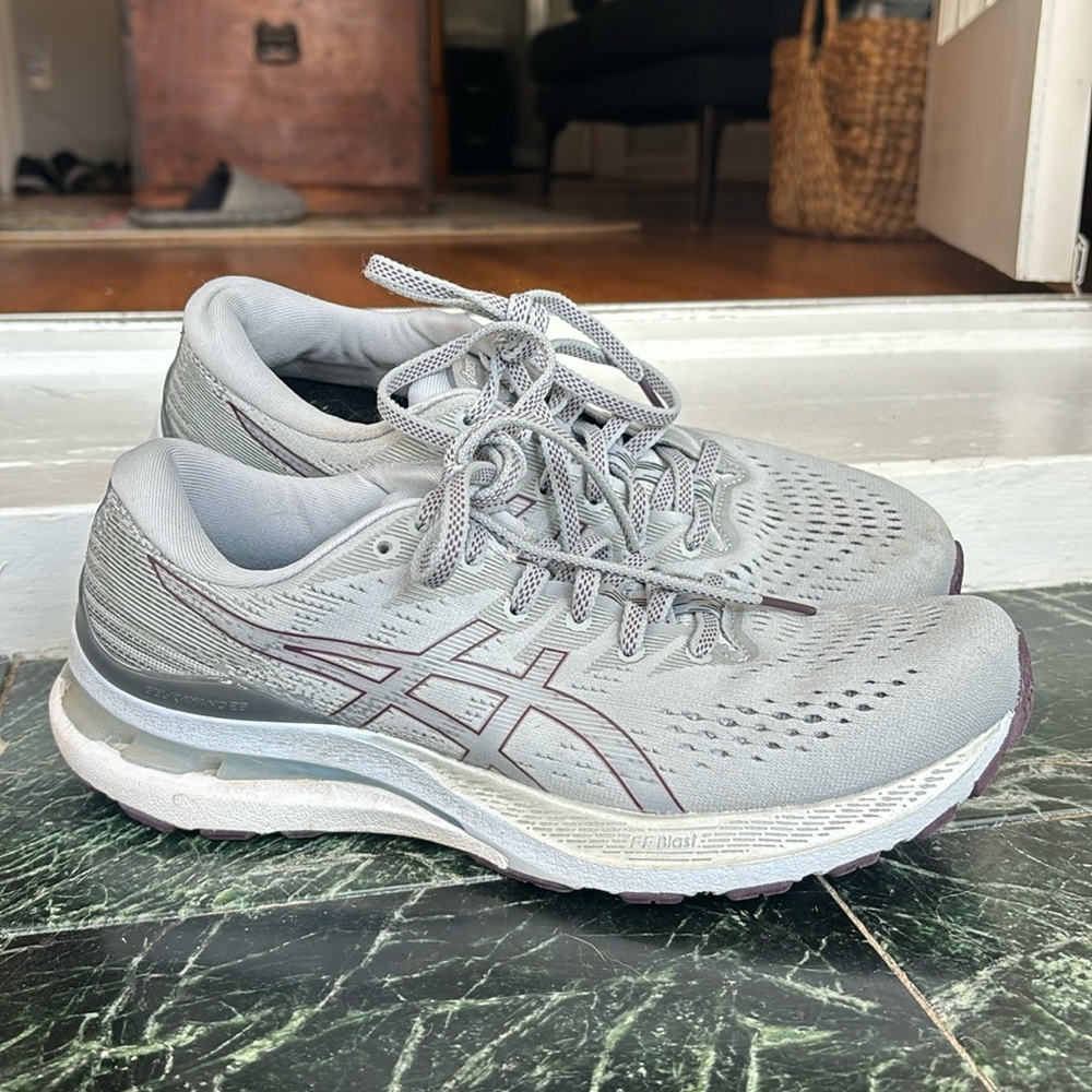 Asics Women’s Gel-Kayano 28